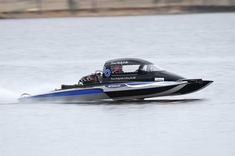 Two Generations of Family Power Boat Racing
